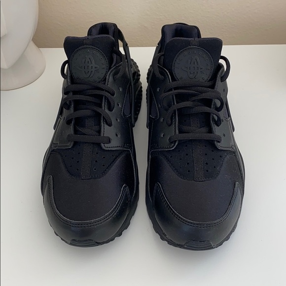 NEW Nike Air Huarache run triple black shoes - Picture 4 of 8